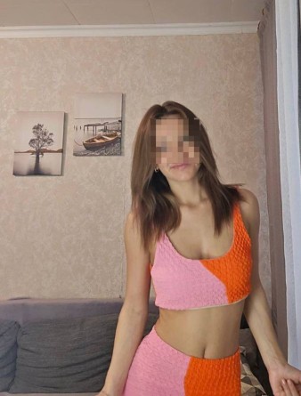 Девушка массажистка Вика, салон Вика