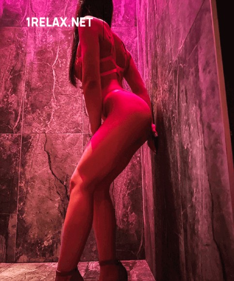   ,  Foxy  1