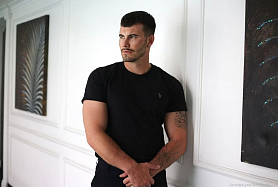 Девушка массажистка Оскар, салон Ladies massage