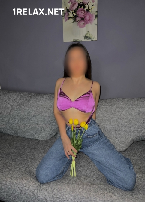 Девушка массажистка Нора, салон Нора фото №1