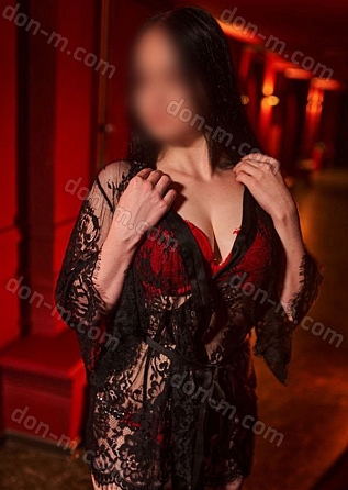 Девушка массажистка Анжели, салон Elite-massage