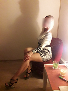 Девушка массажистка Варя, салон Магия тела