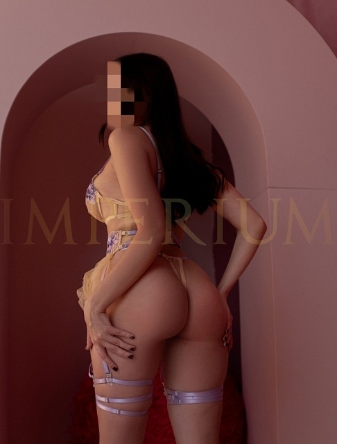 Девушка массажистка Жасмин, салон Imperium